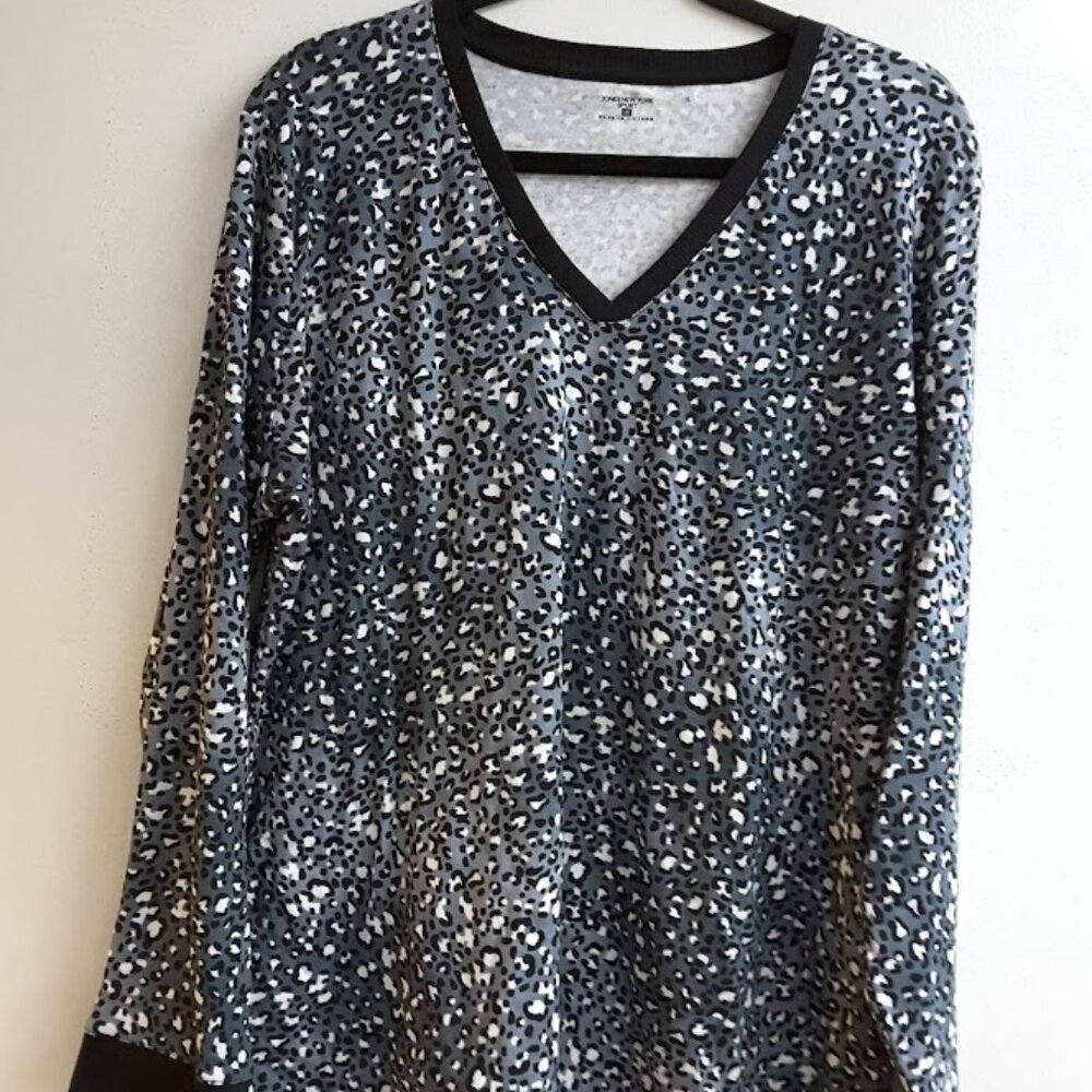 Cute long sleeve cow print shirt